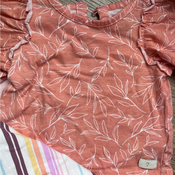 🌻3/25$ Set of 3 baby girl summer tops 12 months - Picture 2 of 4